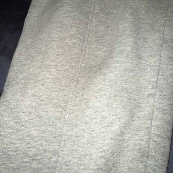 Aritzia TNA Cozy Fleece Mega Sweatpants XS Grey Seam Detail Oversized - Picture 3 of 4